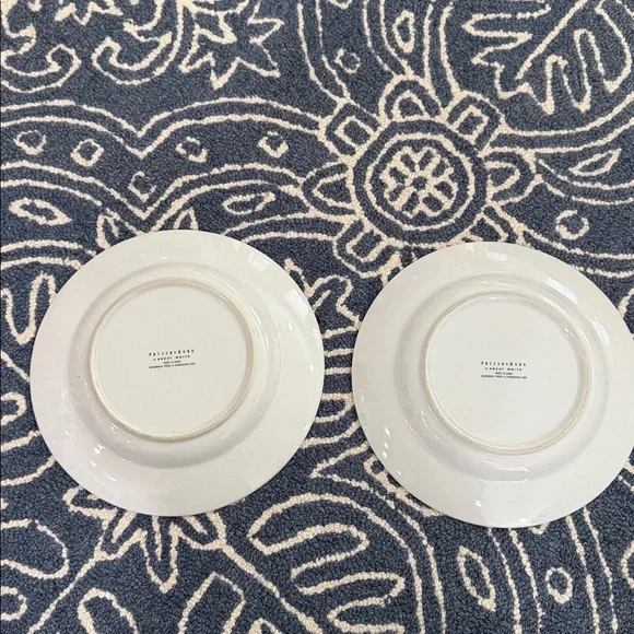 Pottery Barn 2 Great White deep plates Set of 2 - Picture 3 of 5